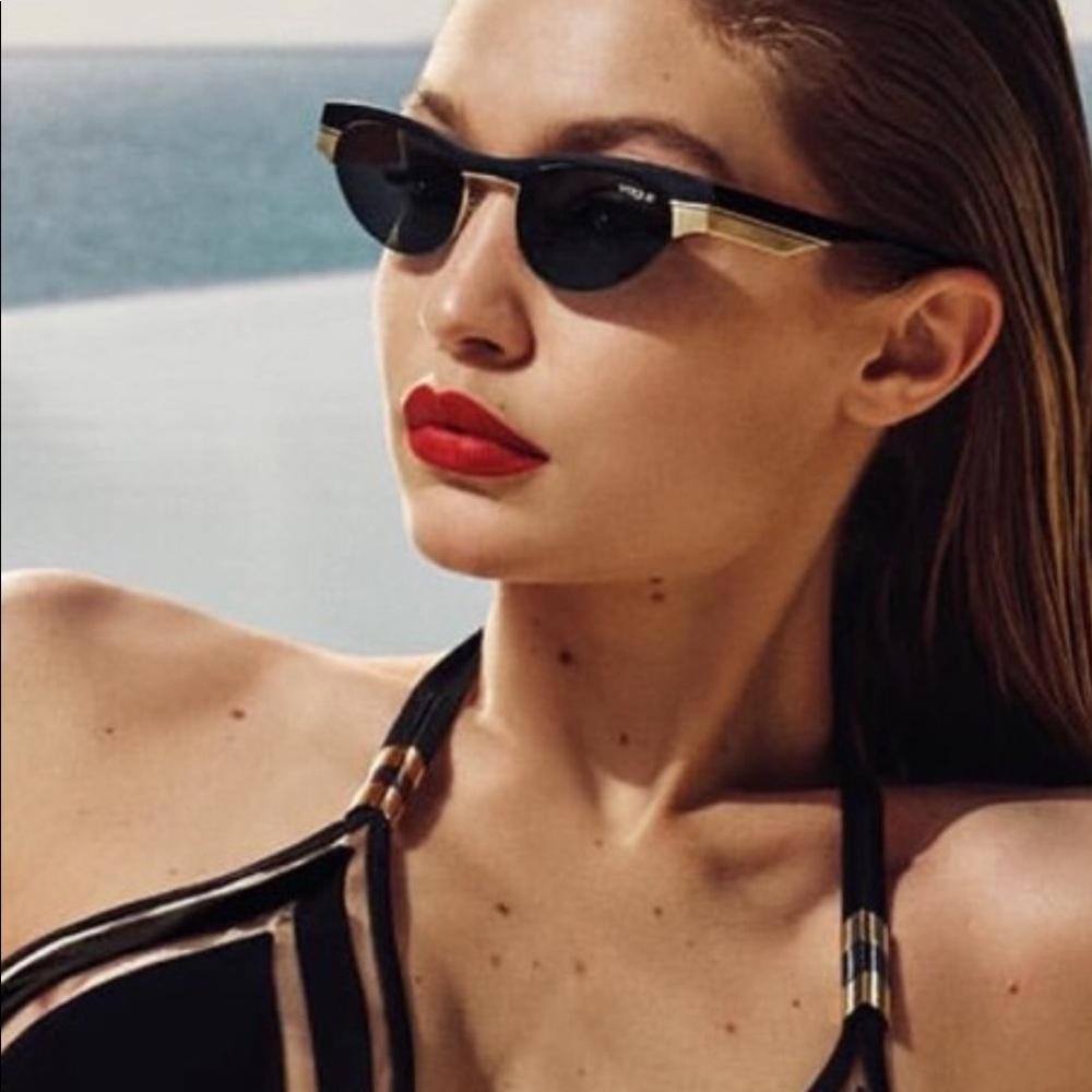 Gigi Hadid - Vogue Eyewear - 90s Cateye